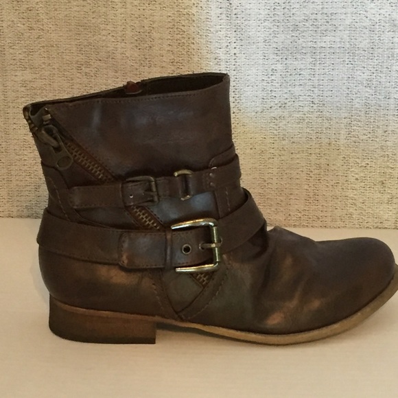 carlos santana combat boots